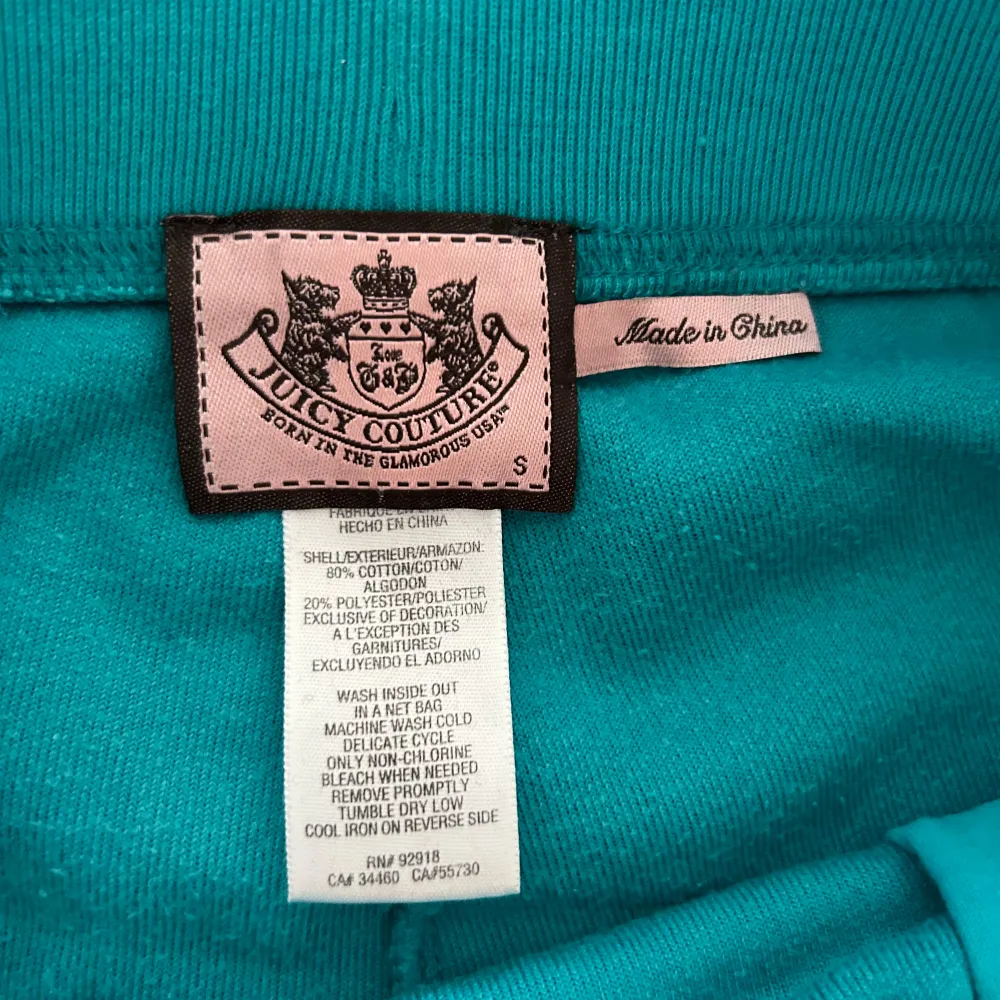 juicy couture eve shorts Bara använda en gång  Mörk turkos . Shorts.