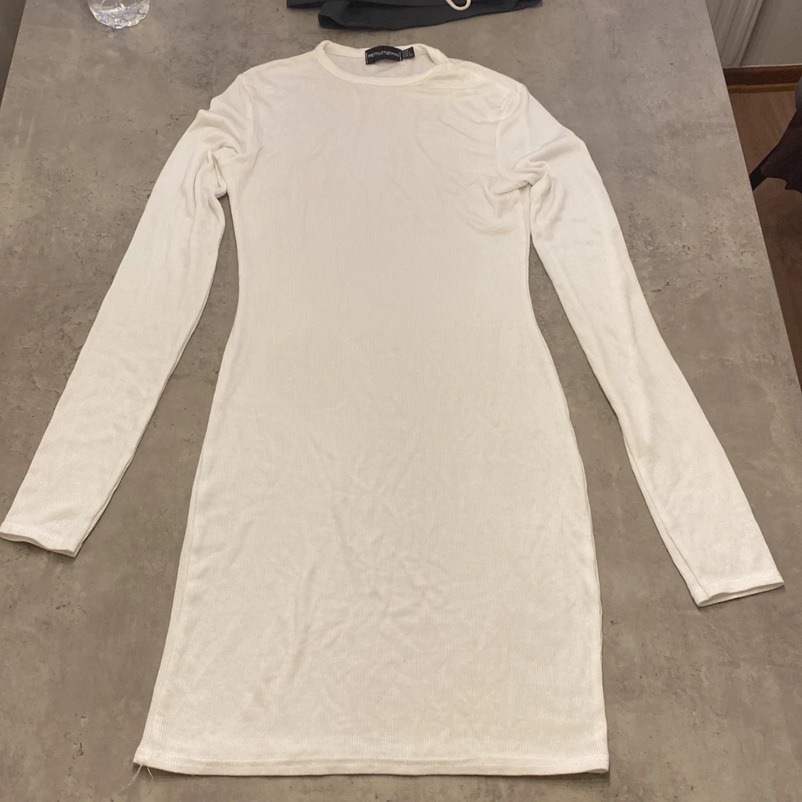 Medel lång klänning 