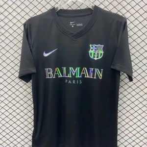 Barcelona - Balmain - Exklusiv Barcelona x Balmain kit. Finns i alla storlekar, köp görs via vår Insta.