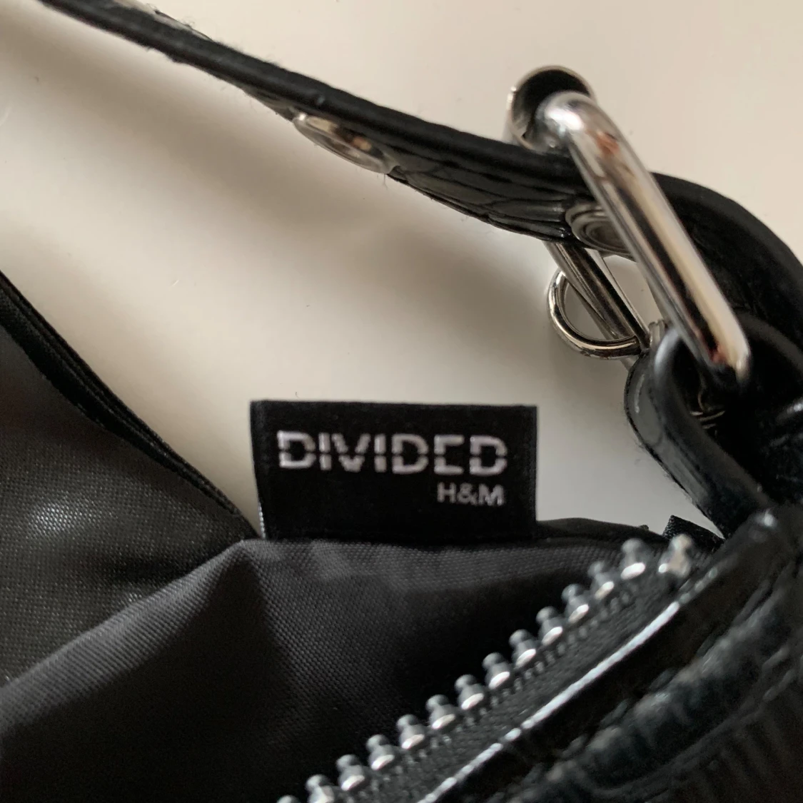 Svart väska  - 90