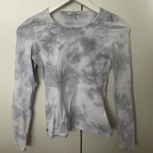 Cool tröja - Jätteball tröja som tyvärr inte kommer till användning!