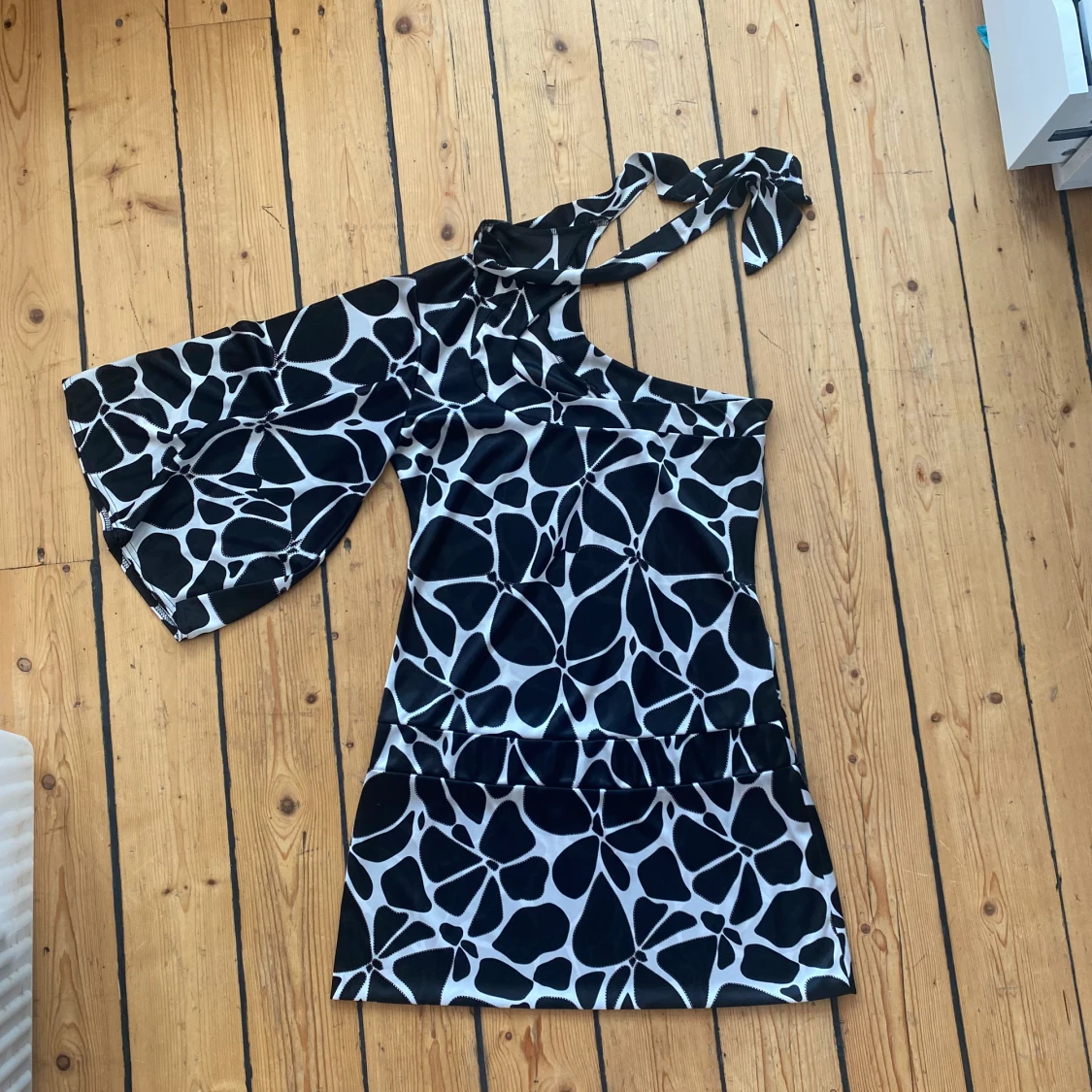 asymmetrisk klänning - 91