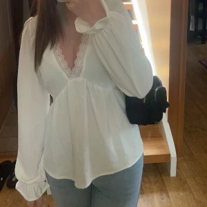 Tröja från vero Moda  - Tröja från veromoda i bra skick