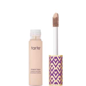 Säljer min tarte concealer i färgen medium sand  som jag beställde i fel färg. Testad ca 2-3 gånger så skulle gissa på att det är ca 80% kvar i förpackningen.  Nypris 379