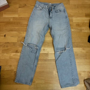 Jenas  - Knappt använda 