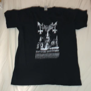 Band tröja!! - Cool mayhem tröja i bra skick! 🌚🥀