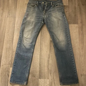 Levi’s 504 - Säljer nu dessa helt slutsålda Levi’s 504 i storlek W31 L32. Hör av dig vid frågor!