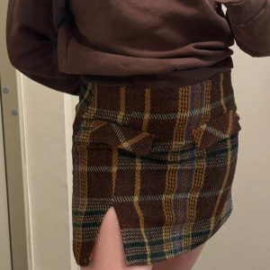 Skirt - Cute thic skirt, colours shown on the last slide. Too small on me, so did my best on the picture!☺️  Bought by my sister from cider. Doesnt fit anymore