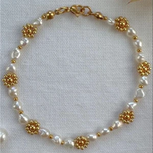 Armband  - Gulligt armband met äkta sötvattenspärlor ✨