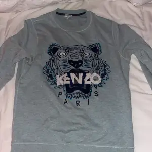 Säljer kenzo tröjan då den inte matchar min stil  Pris kan diskuterad