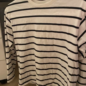 Frakt 20kr - Använd 1 gång, mjukt tyg, bra skick. 