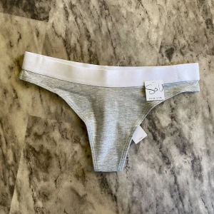 Underkläder  - Helt oanvända och aldrig testade. Alla lappar finns kvar, nypris 90 kr så går ej ner i pris.