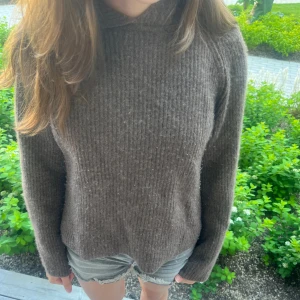 Softcoast hoodie - Så snygg softgoat hoodie i en brun färg🤎🤎