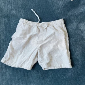 A Day’s March linneshorts - Okej skick  Storlek 48 (medium) 