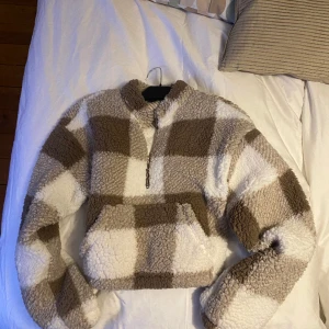 Teddyjacka - Supermysig