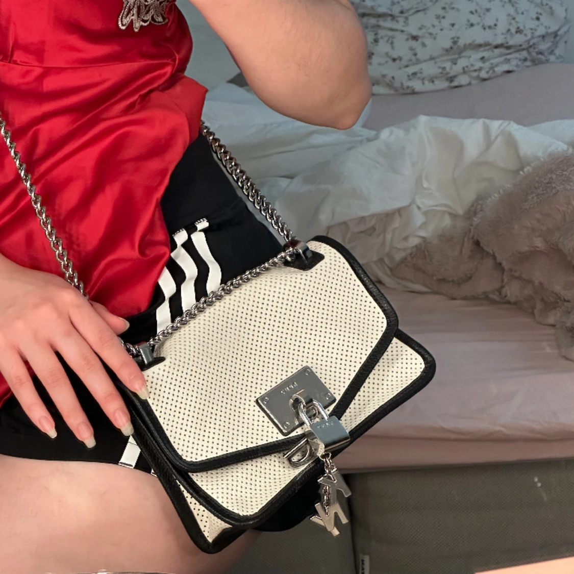 DKNY Women's Elissa Small Perforated Shoulder Bag in White/Black Size 5 - 90