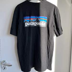 Vanlig svart Patagonia tshirt som aldrig används, storlek L. 