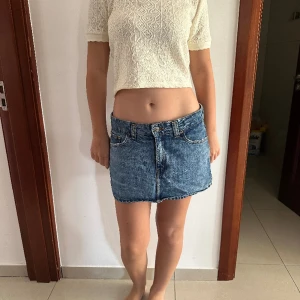 Vit stikad blus  - Jätte gullig kräm vit blus/tröja helt ny då den inte var den passform som jag sökte