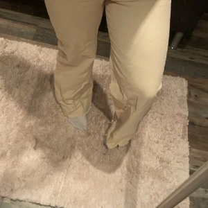 Stradivarius jeans - Varan är i nyskick aldrig använda då dom är för små i midjan för mig