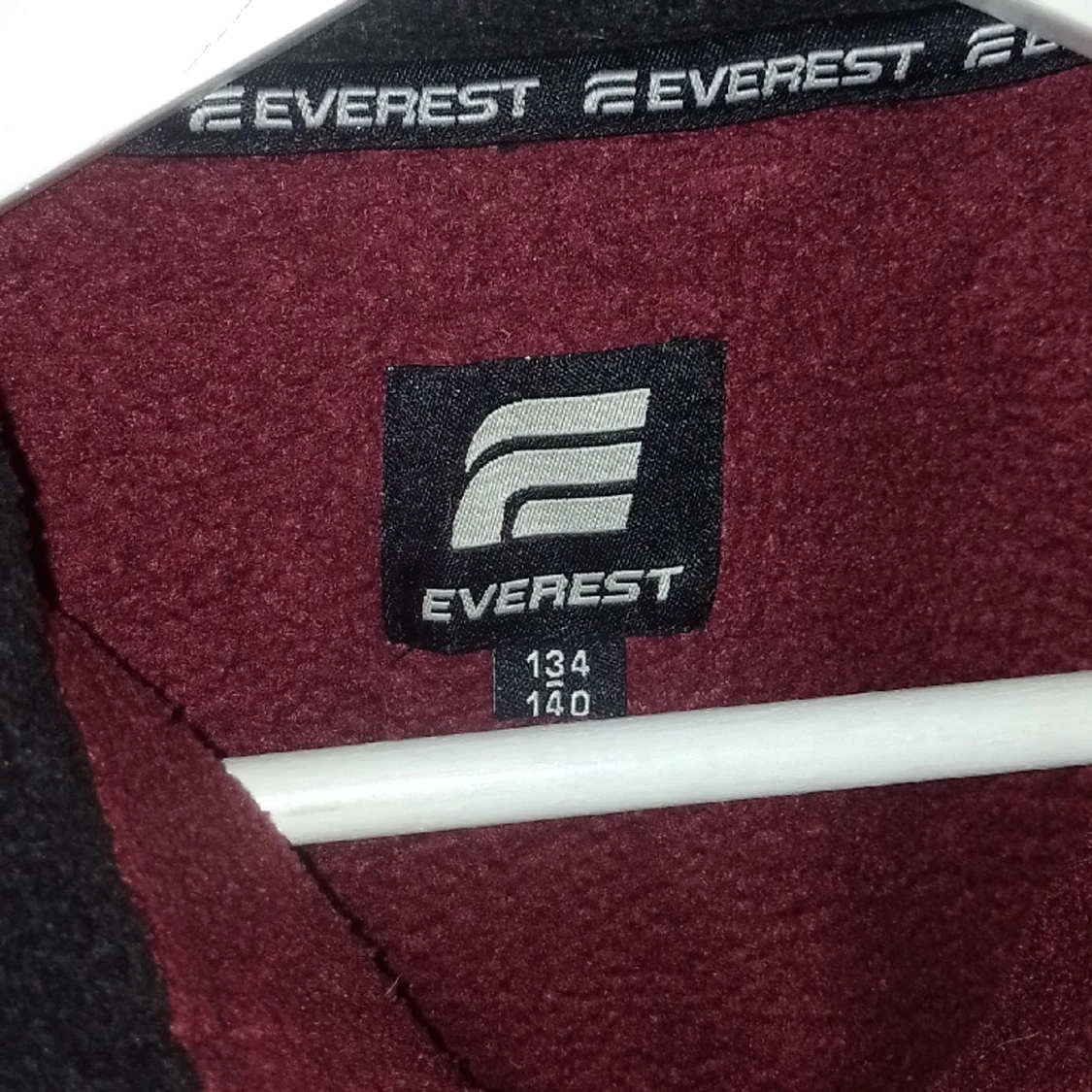 Mörklila fleecetröja strl 134/140 - 90