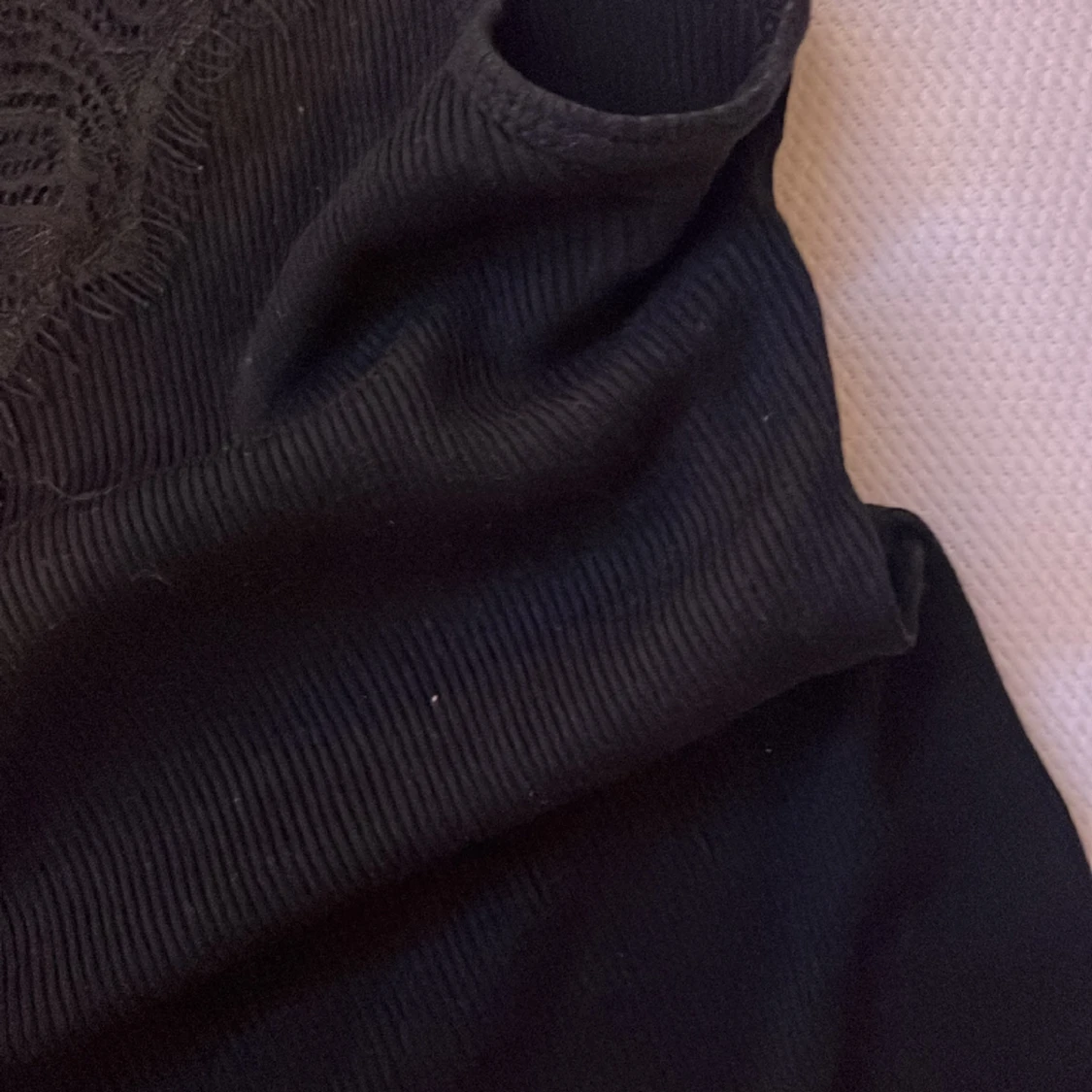 Fint linne med spets  - 91