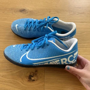 Nike skor  - Nike skor, använda fåtal gånger fortfarande i bra skick.