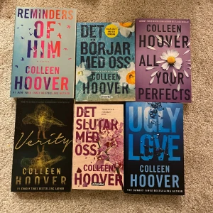 Böcker colleen hoover - Fint skick , 85kr styck.