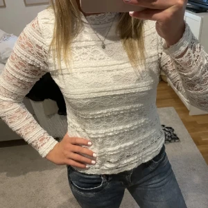 VIT BLUS🩷 - Super fin vit blus