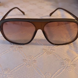 Solglasögon  - Jätte coola solglasögon 