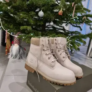 Dam skor från timberland 37 i fint skick 