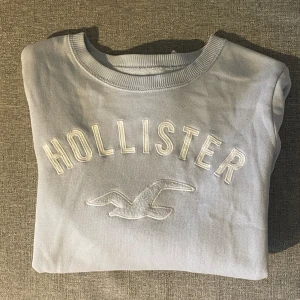Hollister collegetröja  - Hollister collegetröja 