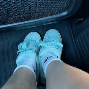 Adidas Campus 00s  - Skorna är andvända en gång och är i väldigt bra skick!!! Jag säljer skorna för att de aldrig andväns. 💗