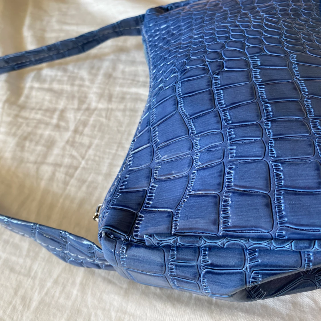 Blå handväska - 90