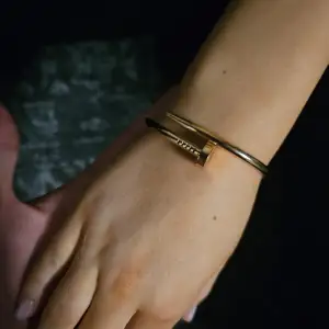 Cartier nål armband i roseguld