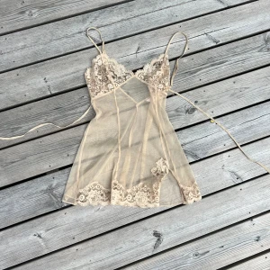 Victoria’s Secret spets top beige  - Mycket bra skick XS