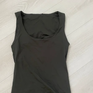 Linne - Säljer detta linne från zara som inte används🩷🩷