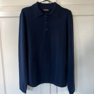 Cashmere-tröja Stenströms  - Tröja från Stenströms, fel storlek därav oanvänd. Nypris 4000kr. 