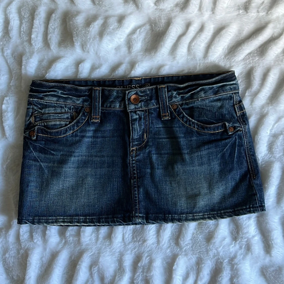 GUESS Low Waist Denim skirt - 90