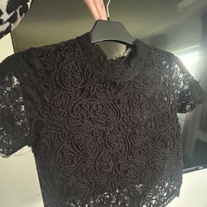 Zara spets topp! - Superfin spetstopp från zara 💕💕