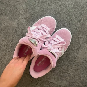 Campus Adidas - Endast testade! Stl 39.1/3  Hör av er vid fler frågor! 🌸