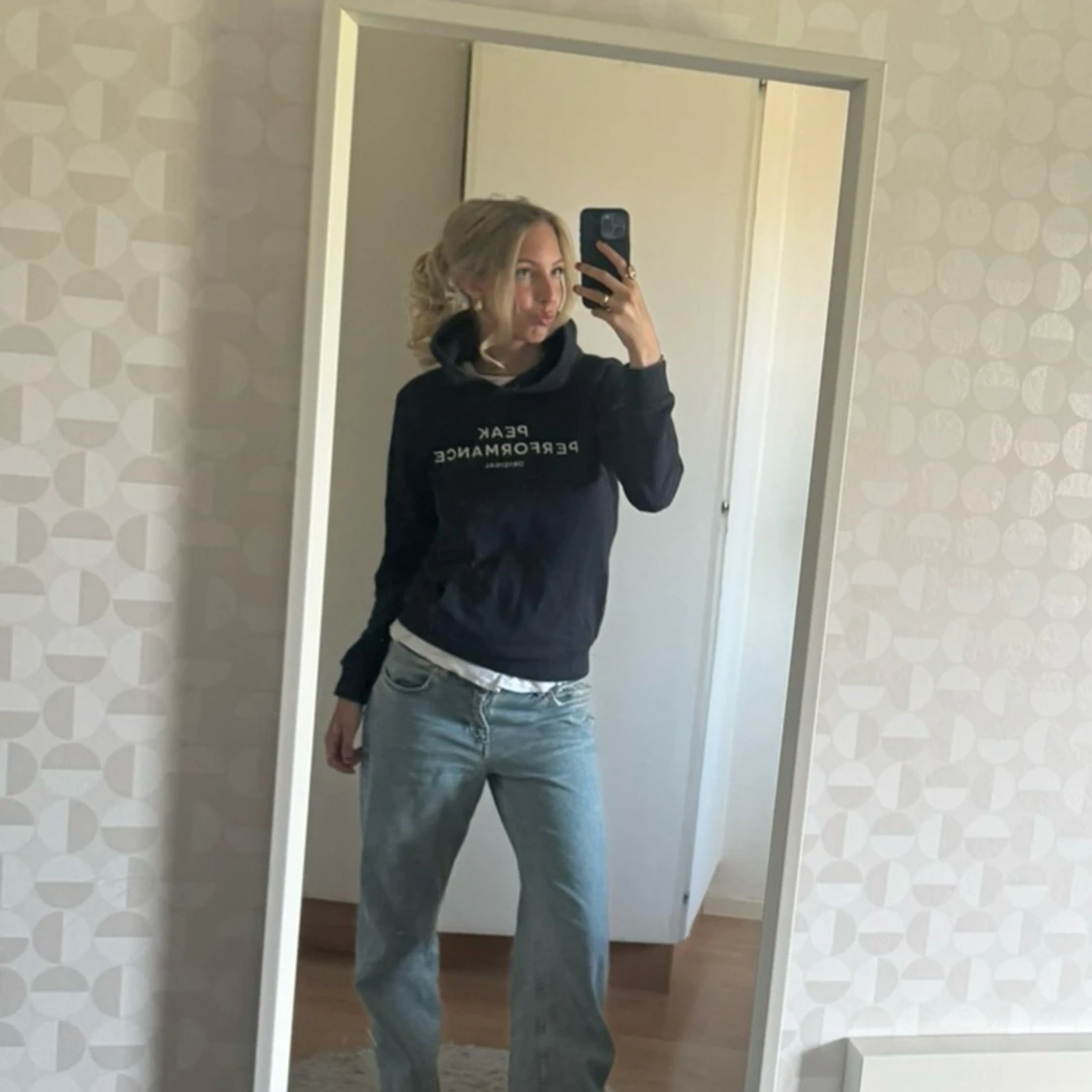 Peak performance hoodie - 91