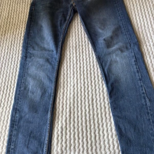 Säljer nu dessa feta slimfit nudie jeans! - Storlek: W29, L32. Lean dean slimfit, nypris 1600kr mitt pris 900kr. Vid fler frågor så är det bara att höra av sig!