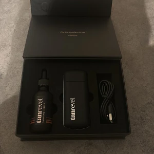 Tanrevel - Helt oanvänd tanrevel, inte ens upplockat. Säljer denna då jag har pro versionen också 🥰