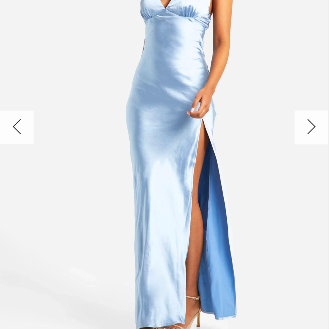 Blå satinklänning  - 91