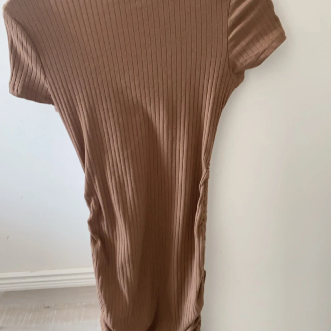 brun tajt sommar klänning  - 90