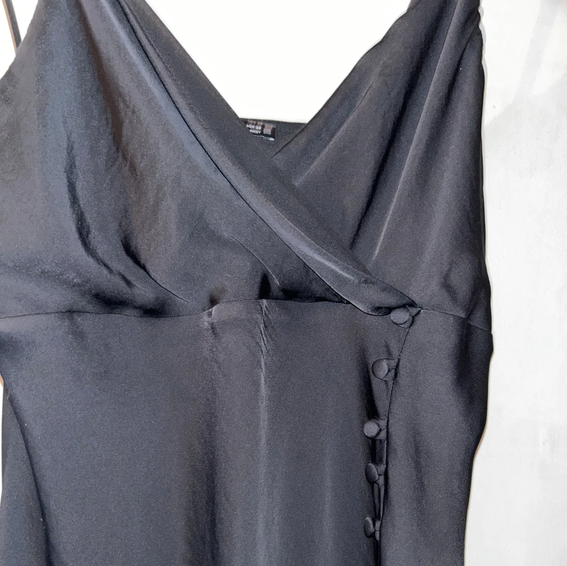 Svarr långklänning med knappar - 90