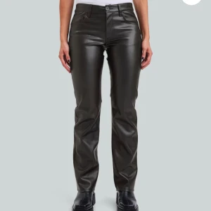 skinnbyxor bikbok - snygga skinnbyxor från bikbok💓 storlek 36