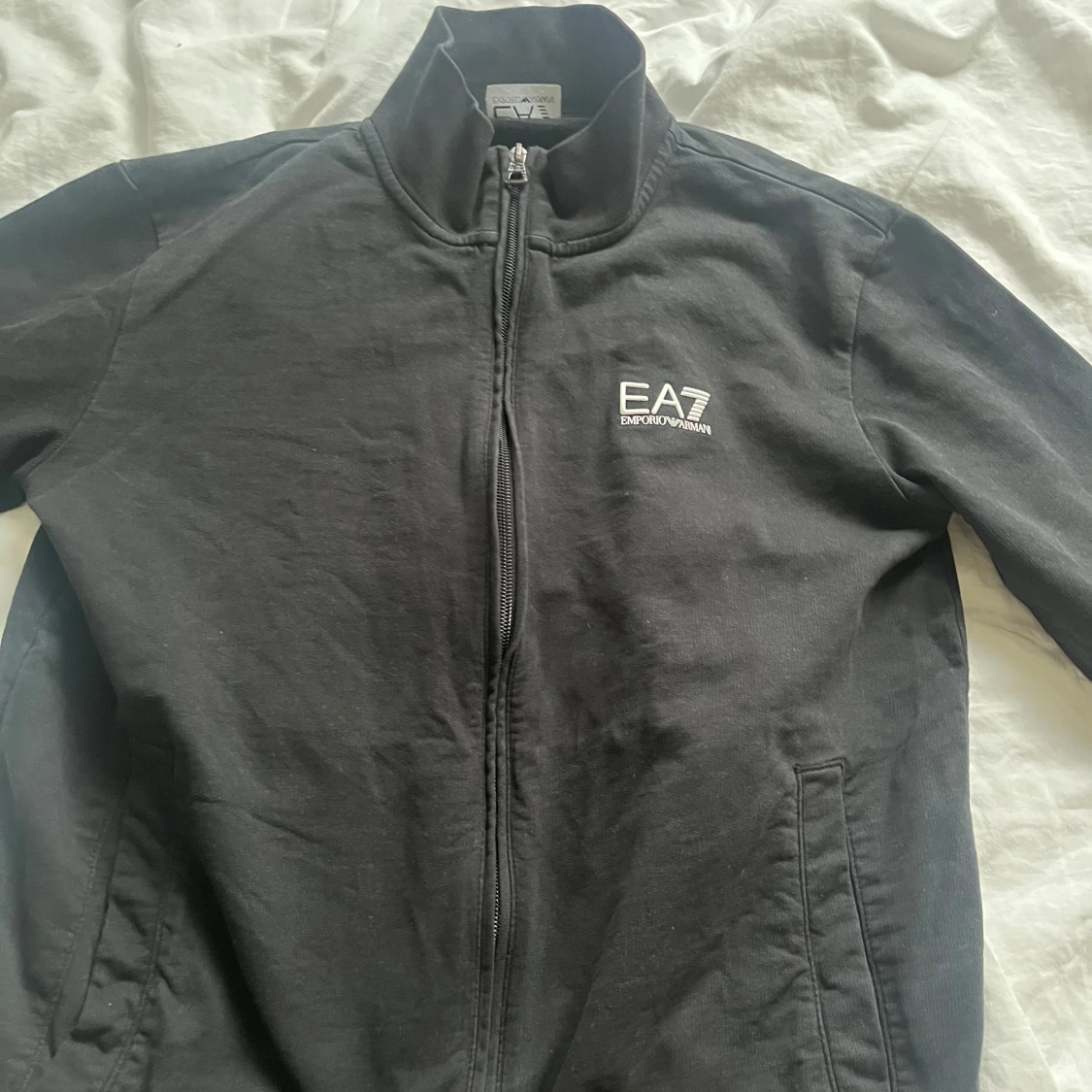 EA7 zip tröja 