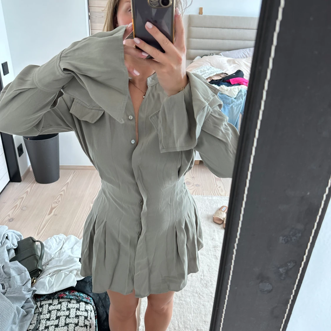 Helt oanvänd klänning - 91