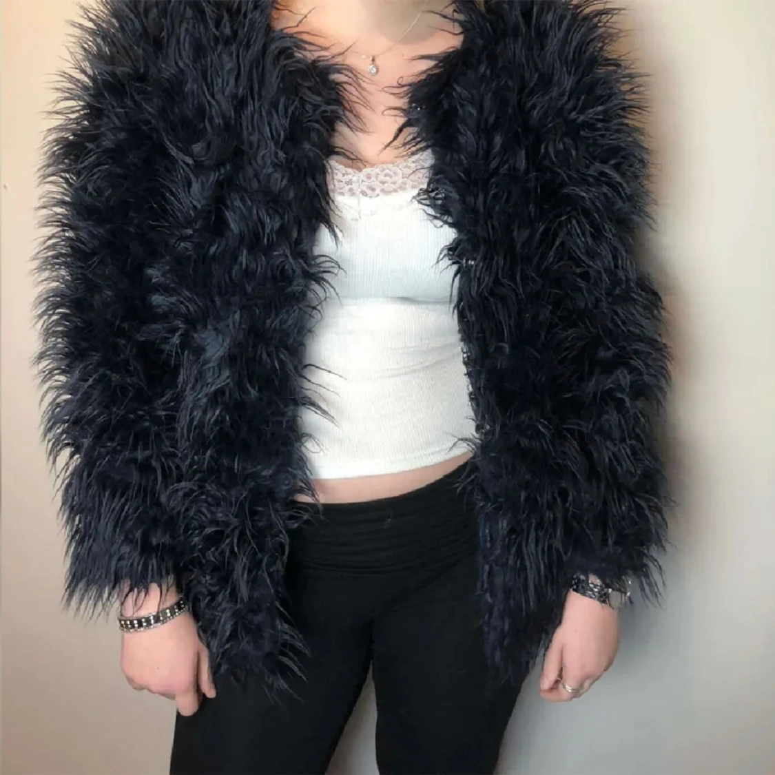 svart pälsjacka - 90